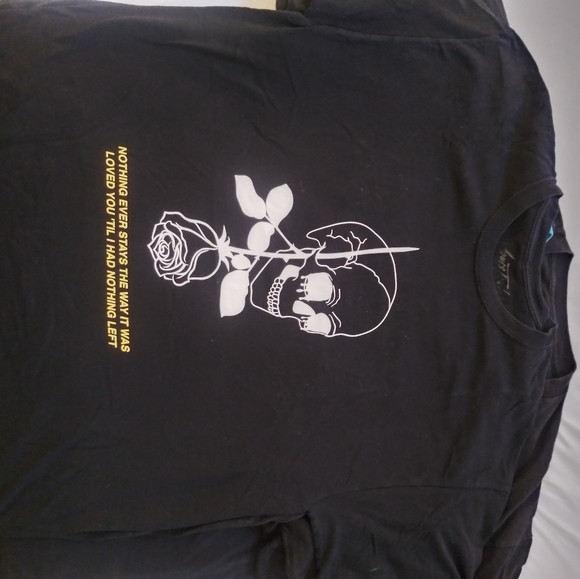 Clothes - Picture 8 of 16